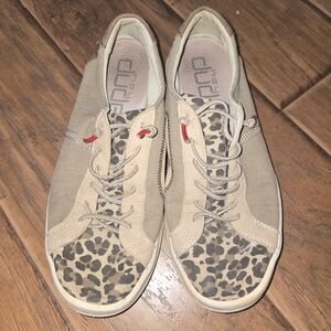 Hey Dude Women's Tan Beige Leopard-Print Canvas Sneakers